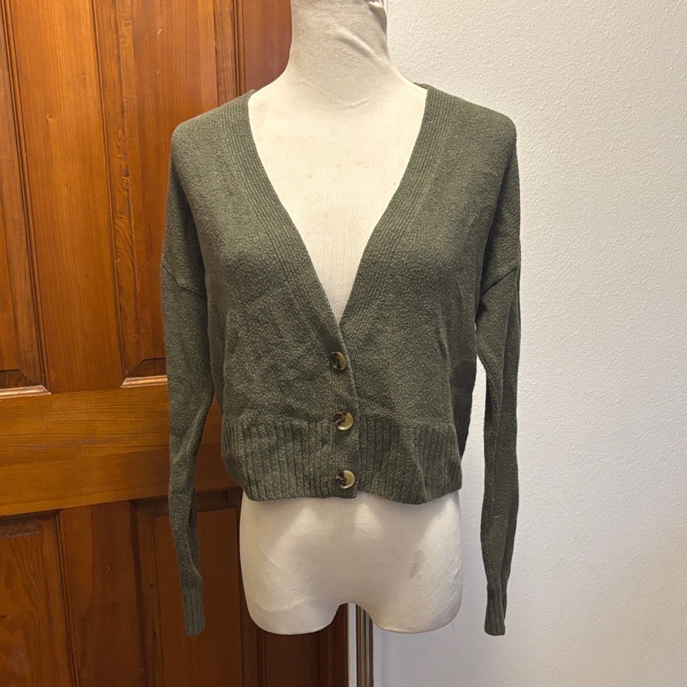 Gap Sweater